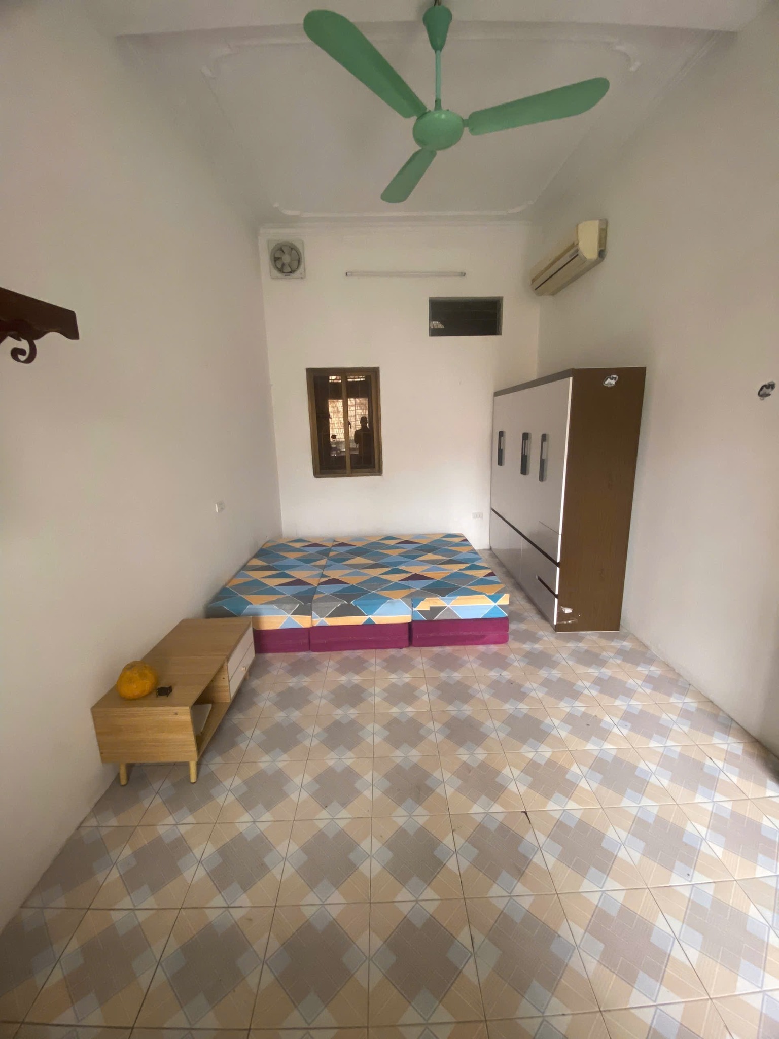 Cho thuê nhà ngõ ô tô 240 Phố Tân Mai, 45m2, 3.5 tầng, 3 ngủ, 9 Triệu - Ảnh 1